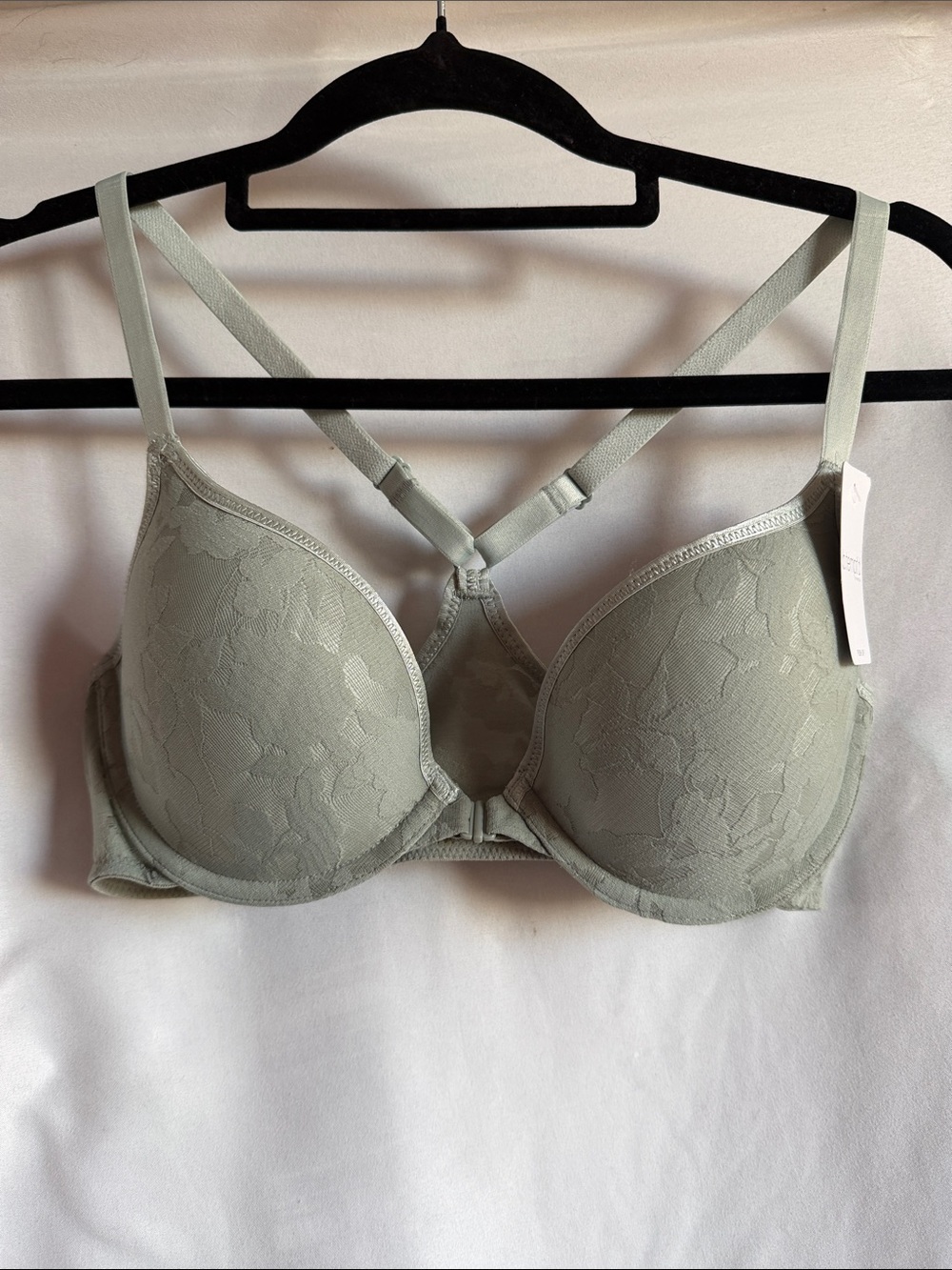 Everyday Lace-Detail T-Shirt Bra in Light Sage